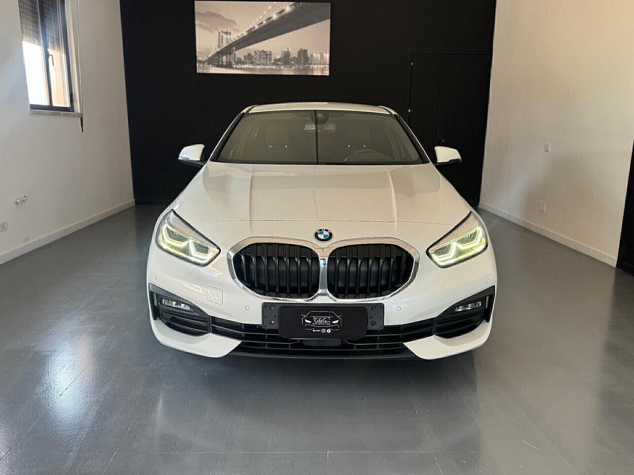 Bmw 116d Sport Line - 2021