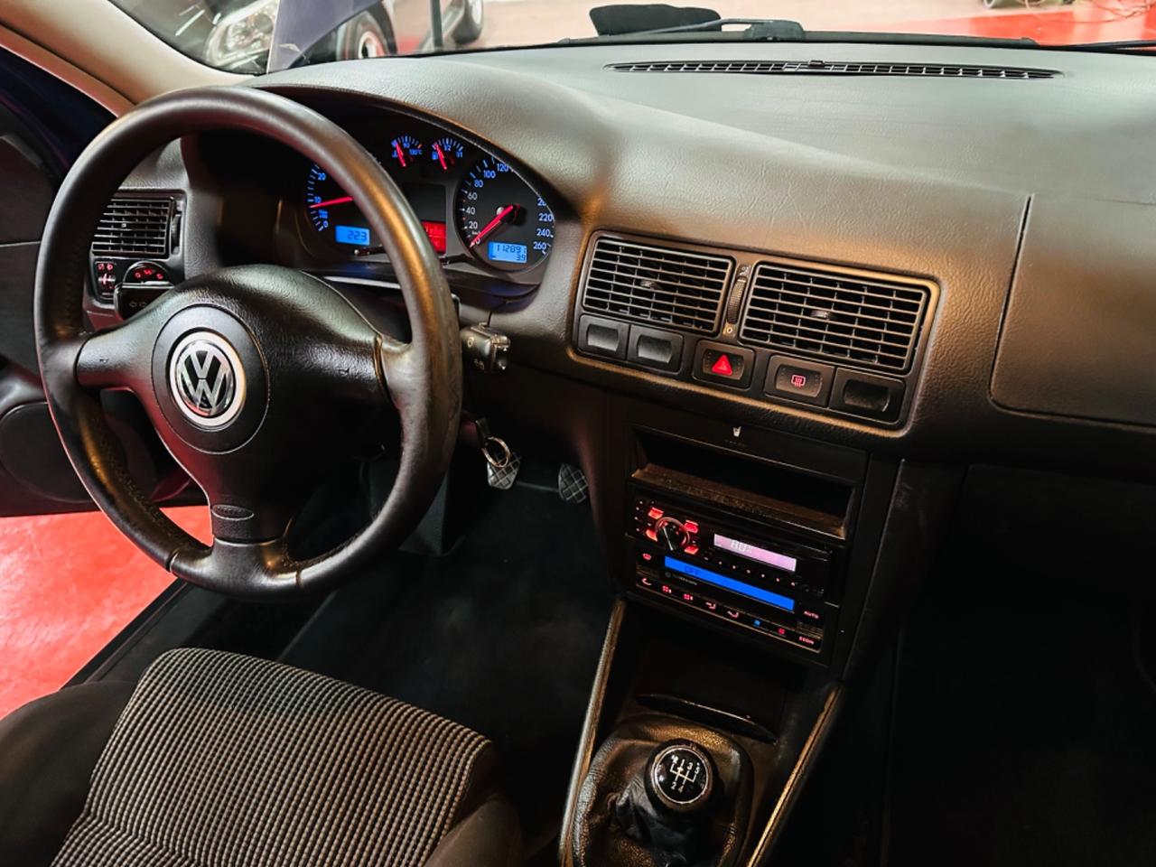 Volkswagen Golf 1.6 cat 5 porte Highline