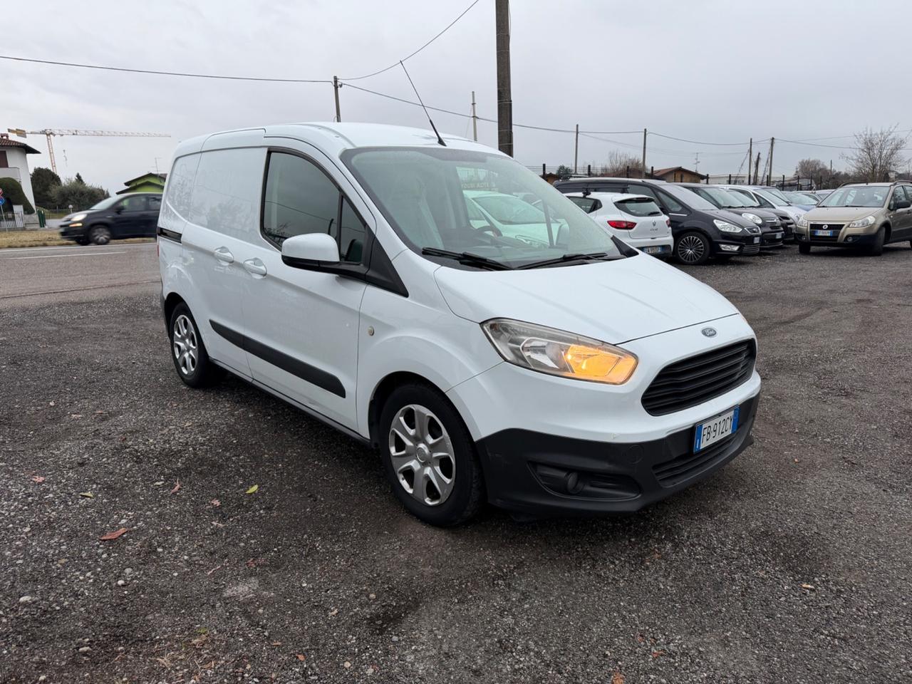 Ford Transit Courier 1.5 TDCi 75CV Van Entry