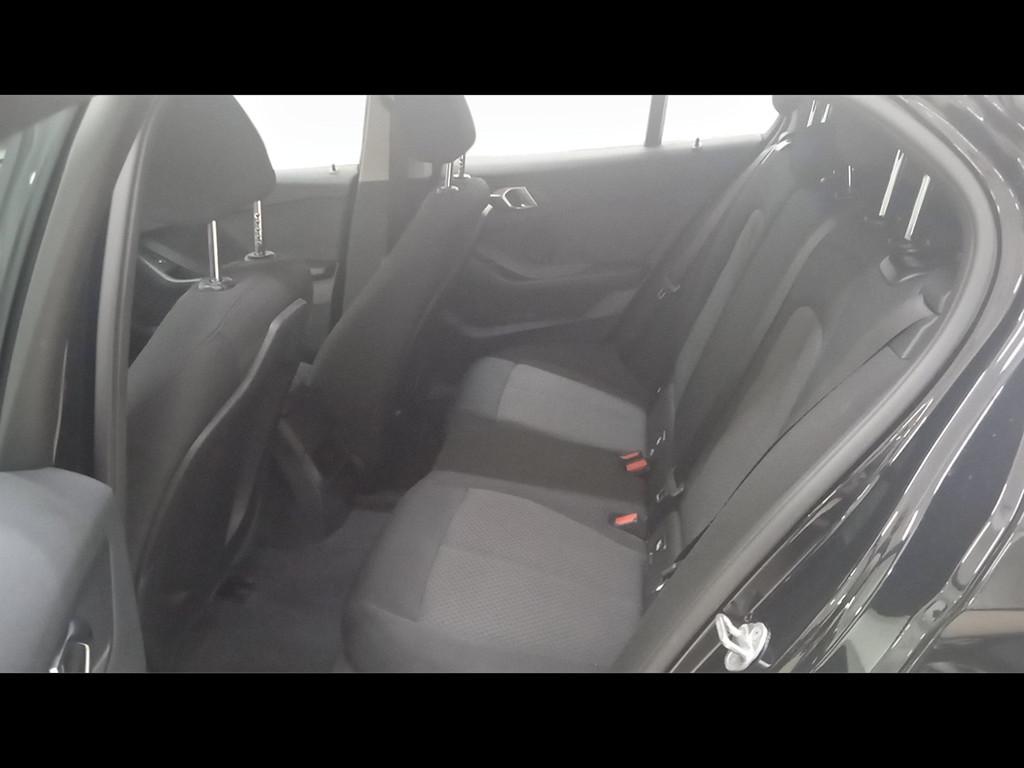 BMW Serie 1 F40 - 116d