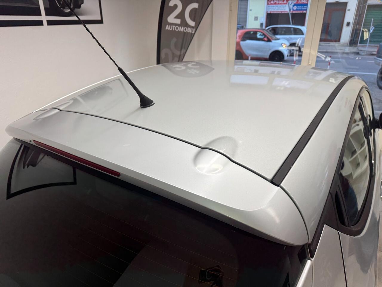 Lancia Ypsilon / 1.2cc 69cv /Benzina/ neopatentati