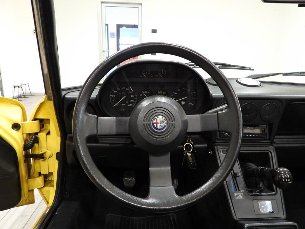 Alfa Romeo Spider 2.0