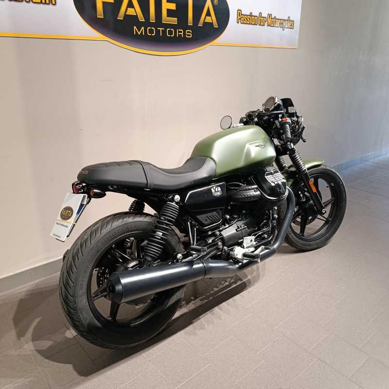 Moto Guzzi V7 Stone - 2024