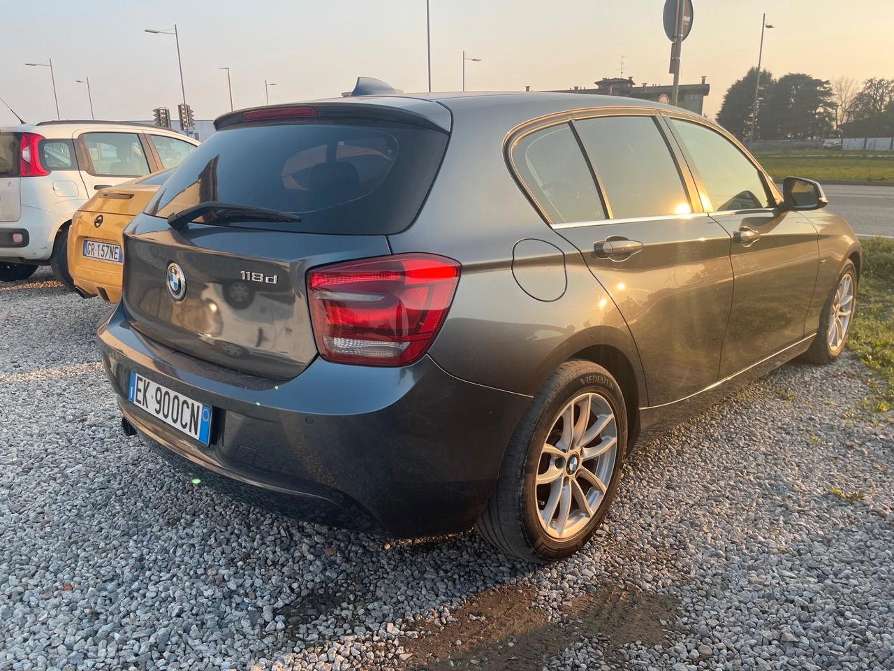 Bmw 118d 5 porte manuale