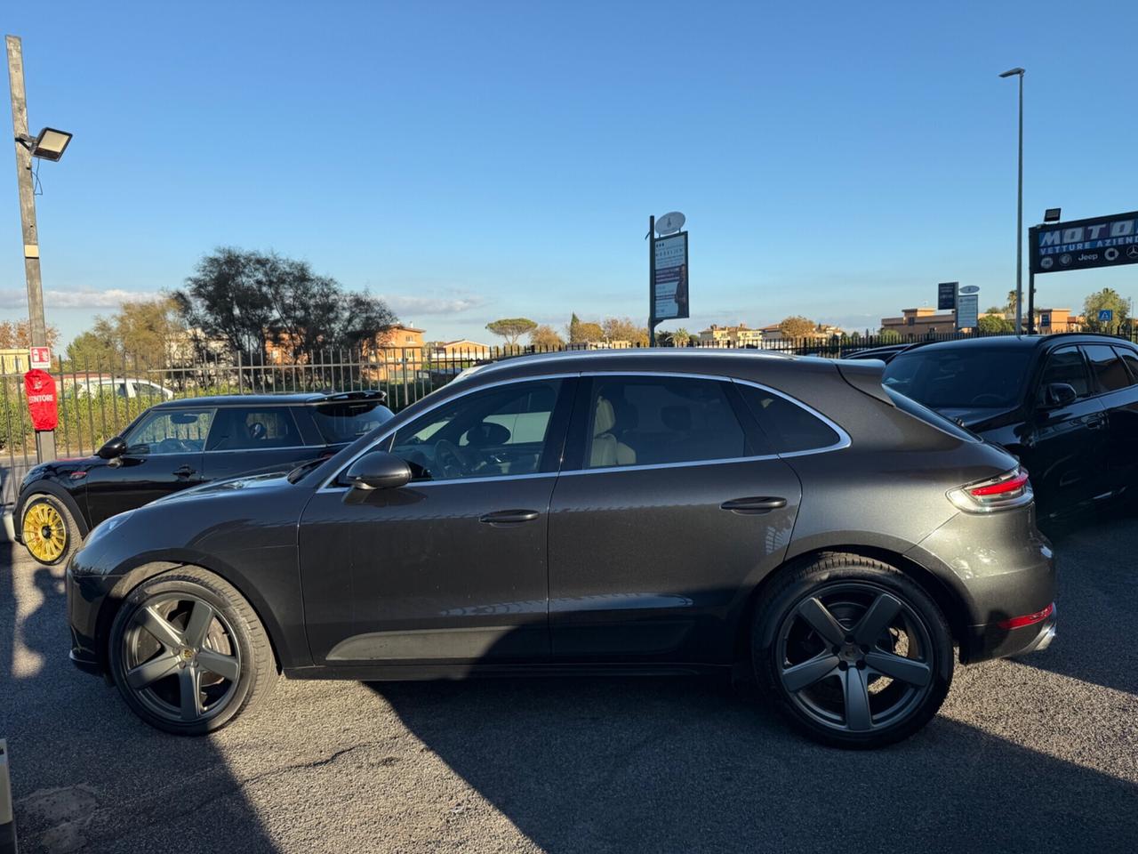Porsche Macan 2.0 245cv PDK TETTO CERCHI 21