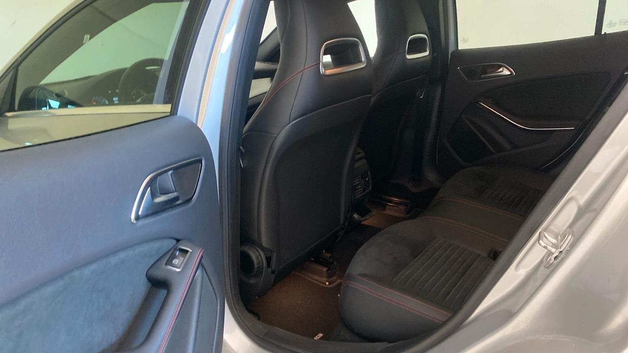 Mercedes-benz GLA 220 d Automatic Premium 106 mila km