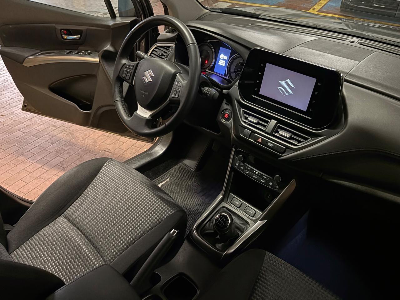 Suzuki S-Cross 1.4 Hybrid Top+