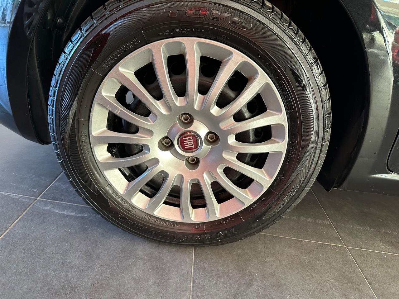 Fiat Punto 1.3 MJT II 75 CV 3 porte Street