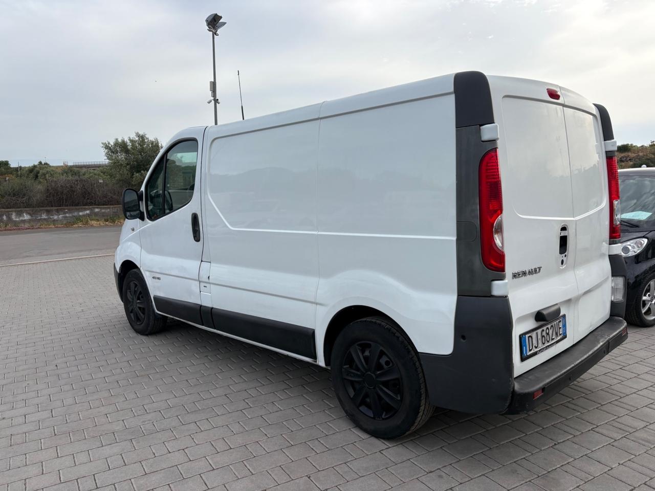 Renault Trafic 2.0 dci 130 cv PC-TN Furgone Generique