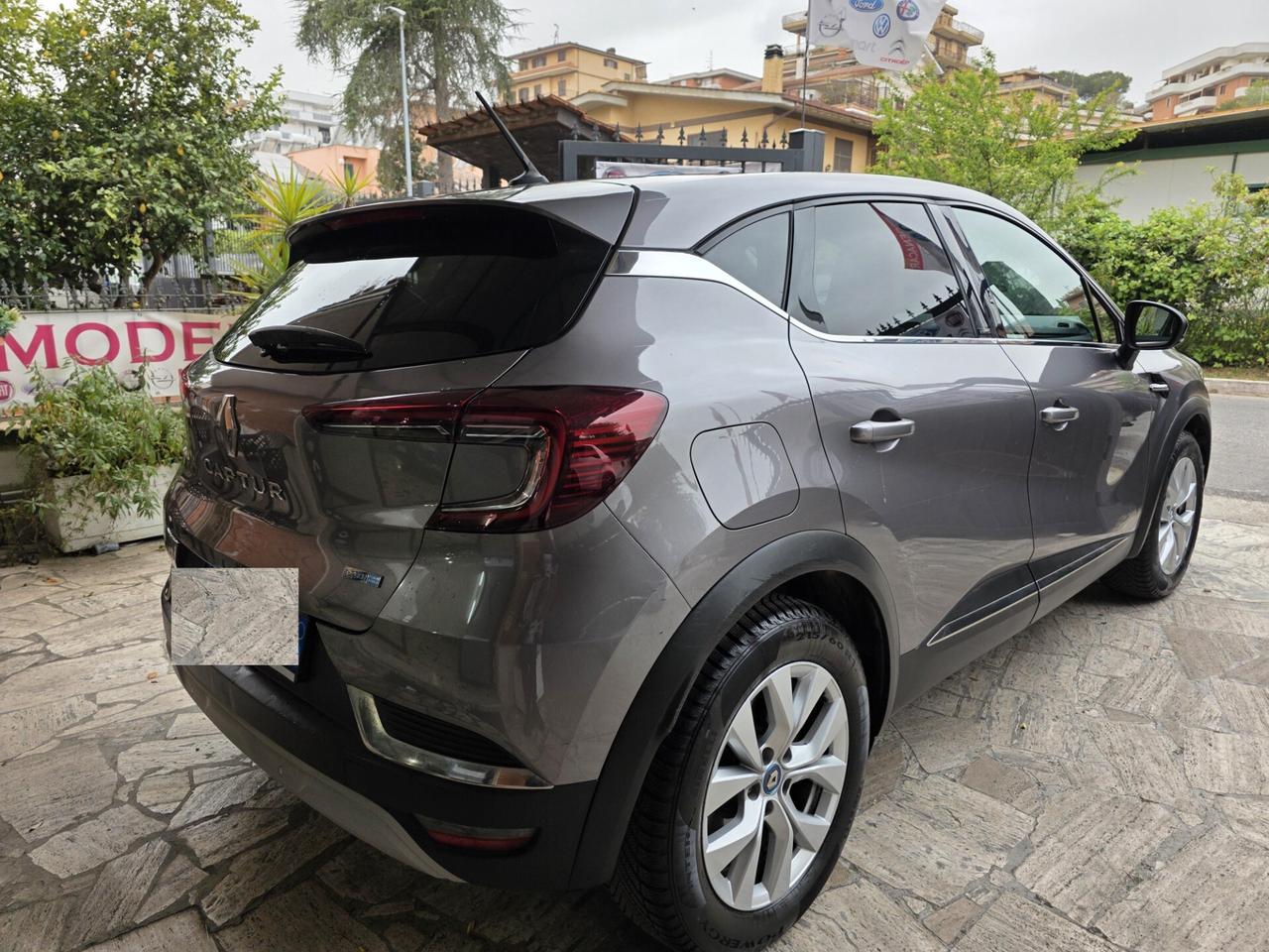 Renault Captur E-TECH INITIALE