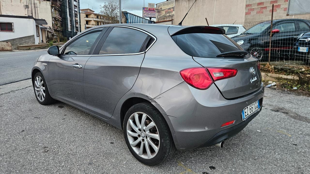Alfa Romeo Giulietta 1.6 JTDm-2 105 CV Exclusive