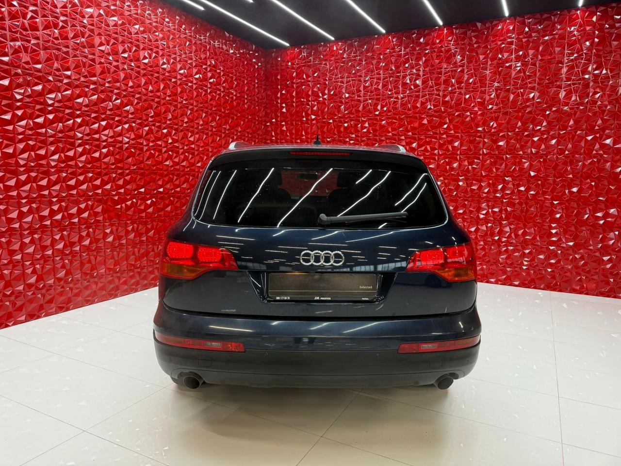 Audi Q7 3.0 V6 TDI 233CV quattro tiptronic 7 POSTI