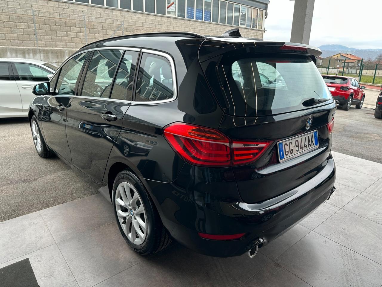 Bmw 2er Active Tourer 220d Active Tourer Business aut.