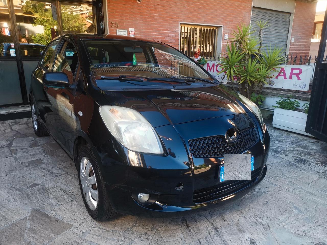 Toyota Yaris 1.3 5 porte Sol