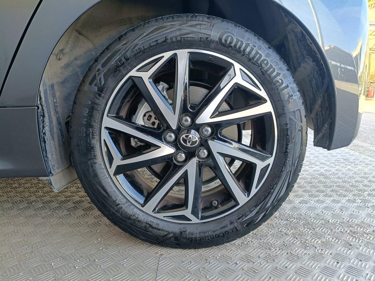 TOYOTA Yaris IV 2020 - Yaris 1.5h Trend