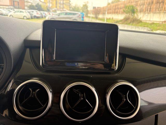 MERCEDES-BENZ B 220 4Matic 4X4 AUTOMATICA ERUO 6B BENZINA POCHI KM