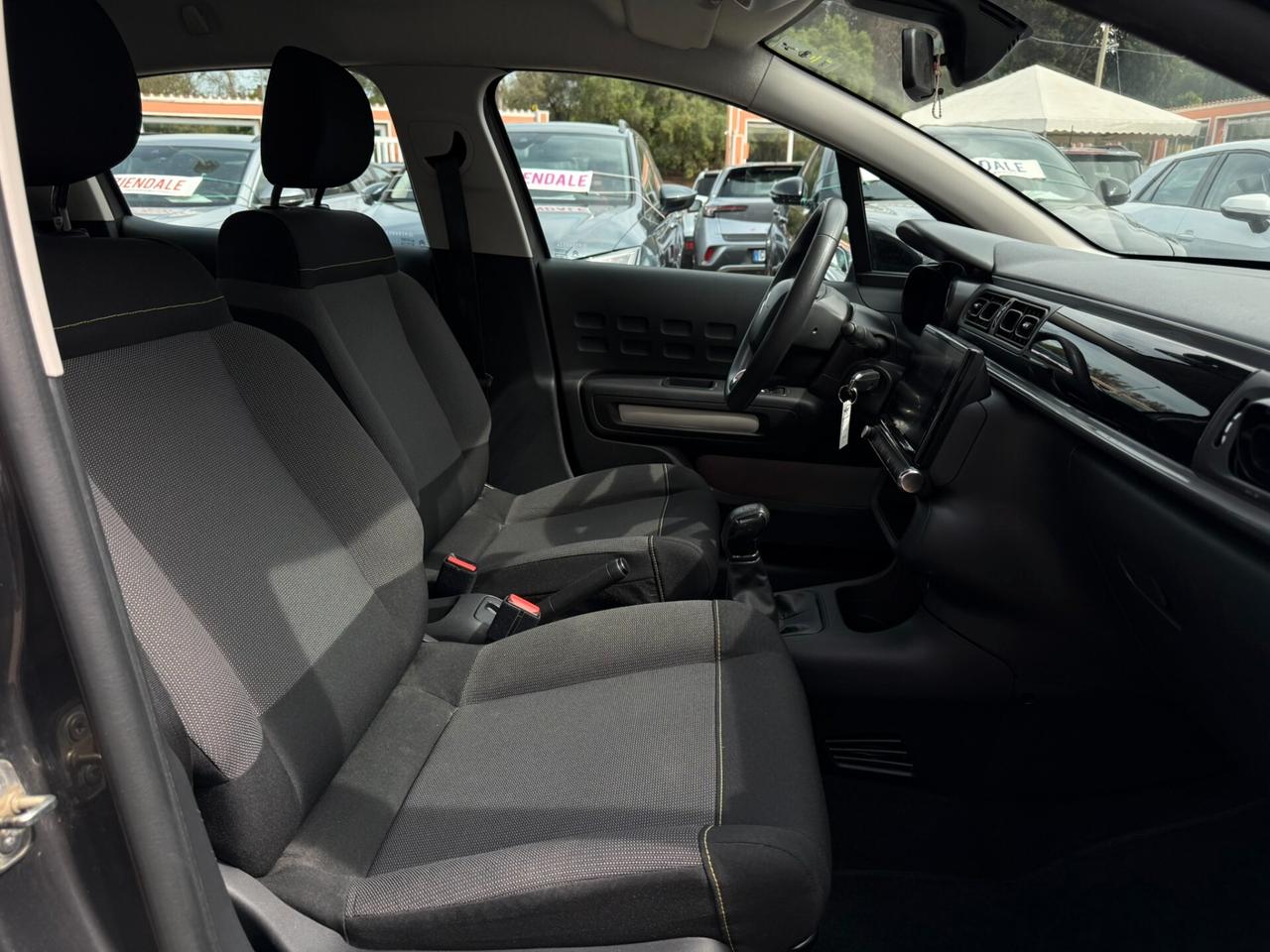 Citroen C3 1.2 PureTech 83CV Shine - 2021