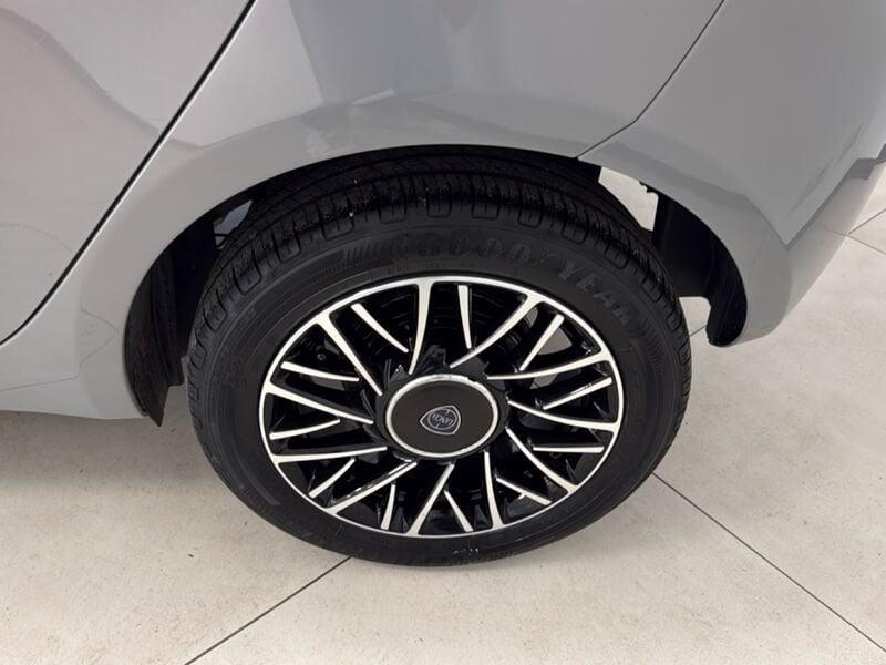 Lancia Ypsilon Ypsilon 1.0 FireFly 5 porte S&S Hybrid Alberta Ferretti