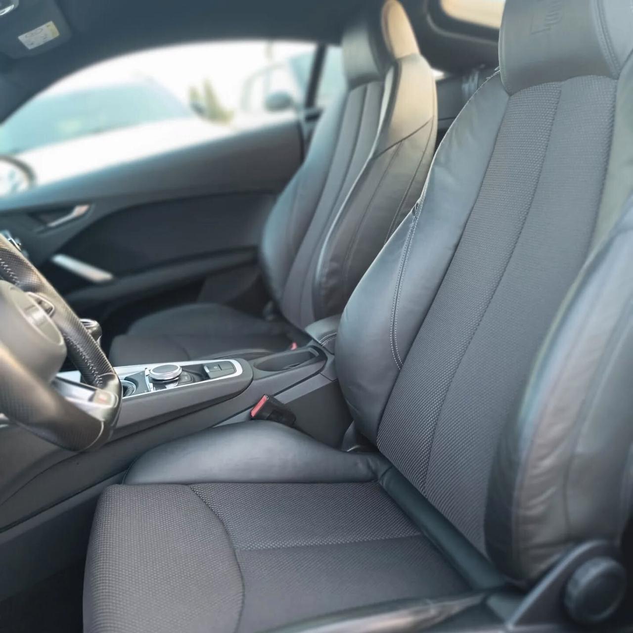 Audi TT SLINE MANUALE INTROVABILE