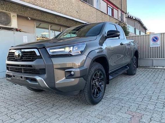 Toyota Hilux 2.4 D-4D A/T 4WD 4p. Extra Cab Invincible - PROMO