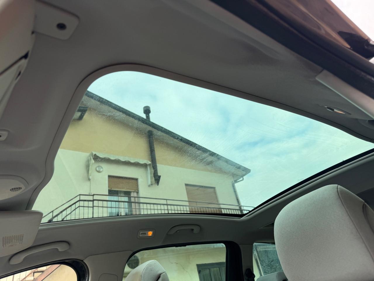 Peugeot 5008 2.0 HDi 163CV 7 Posti