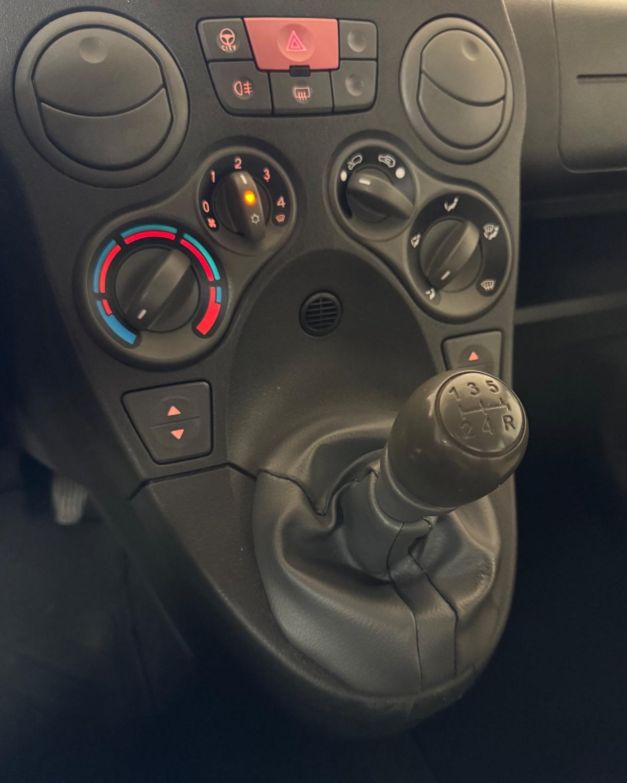 Fiat Panda 1.2 Benzina 70 cv Dynamic 2012