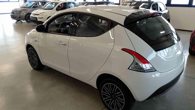 LANCIA Ypsilon 1.0 FireFly 5 porte S&S Hybrid Oro