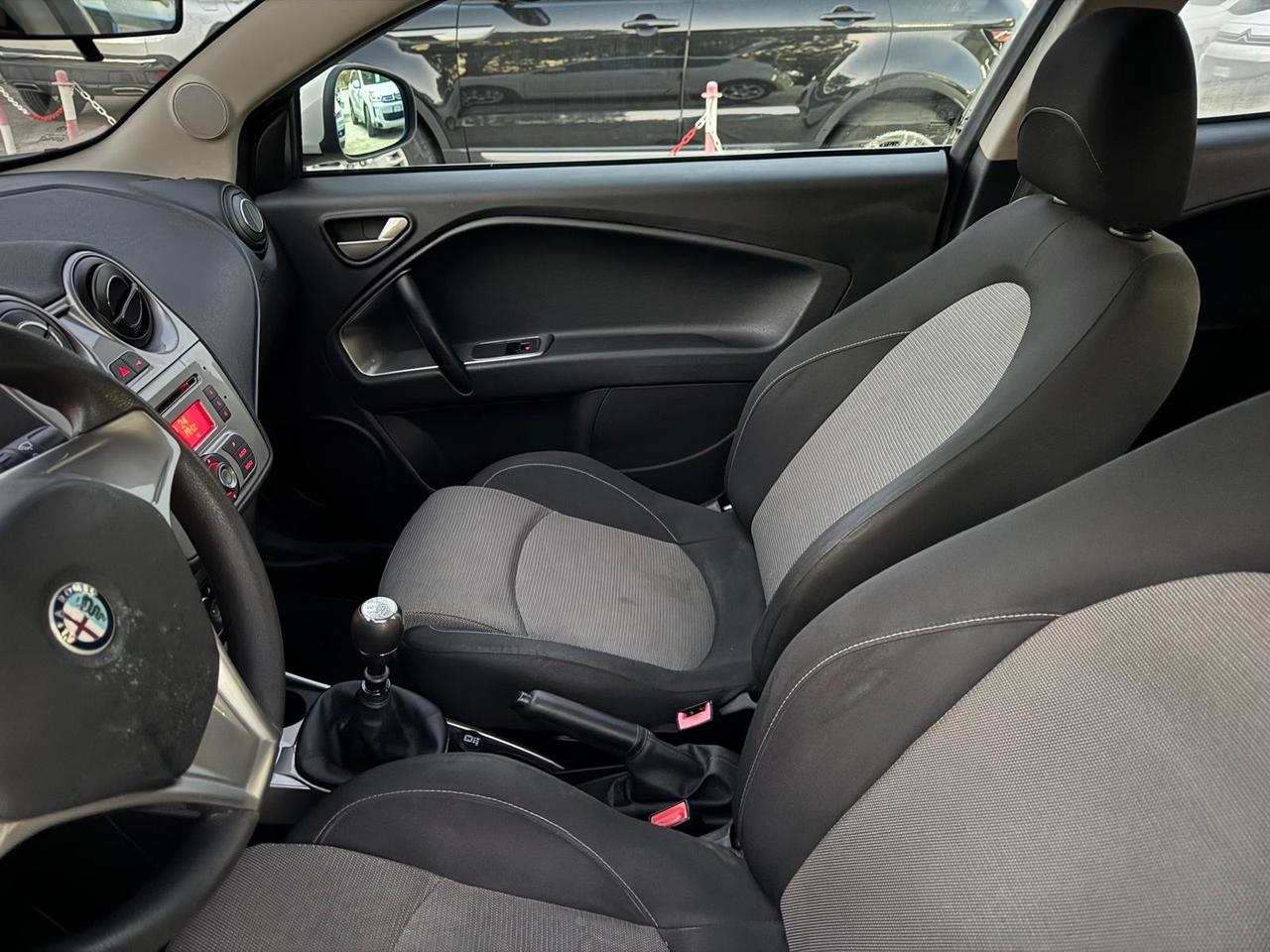 Alfa Romeo MiTo 1.4 105 CV M.air S&S Distinctive Sport Pack