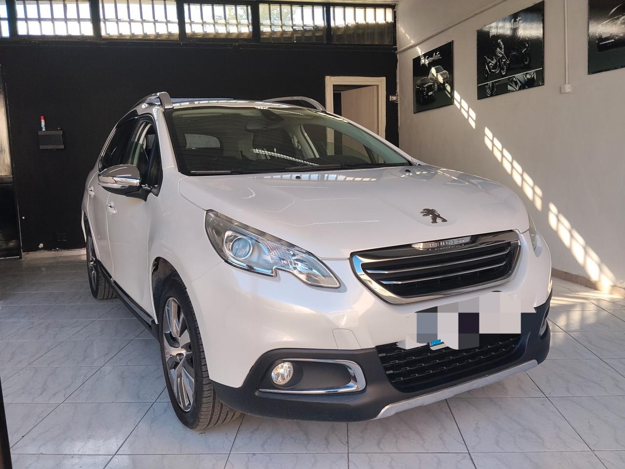 Peugeot 2008 1.6 diesel 2015 CON GARANZIA