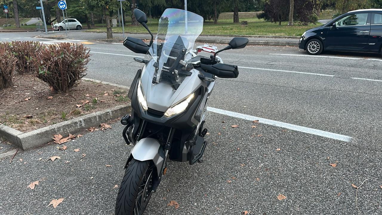 Honda X-ADV 750 GRAVEL
