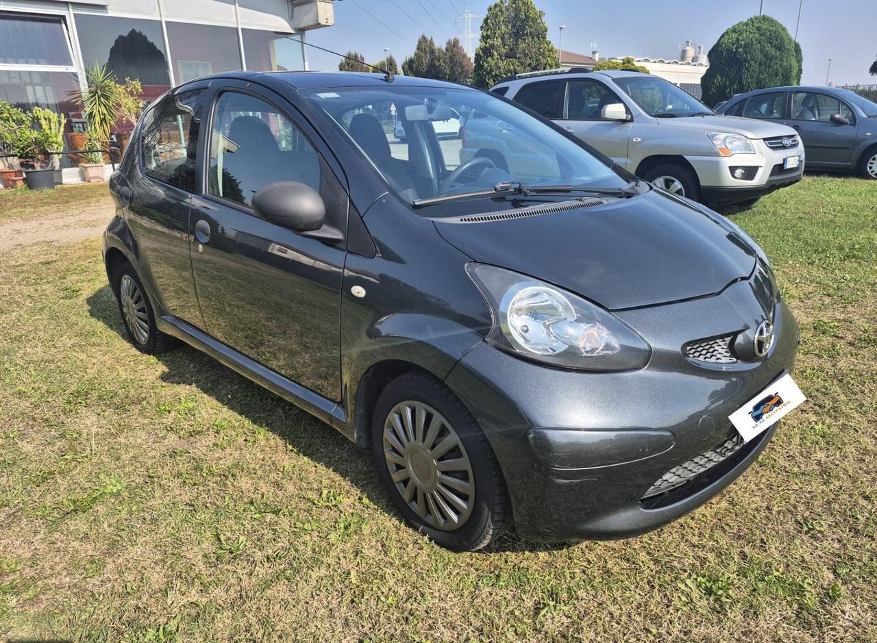 Toyota Aygo 1.05 porte MOTORE A CATENA