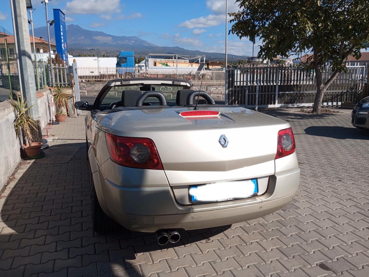 Renault Megane Mégane C-C 1.9 dCi/130CV Confort Authentique