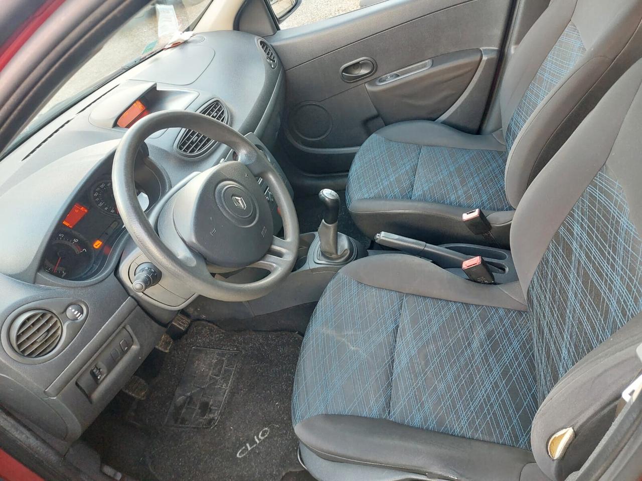 Renault Clio Storia 1.2 16V 5 porte Dynamique