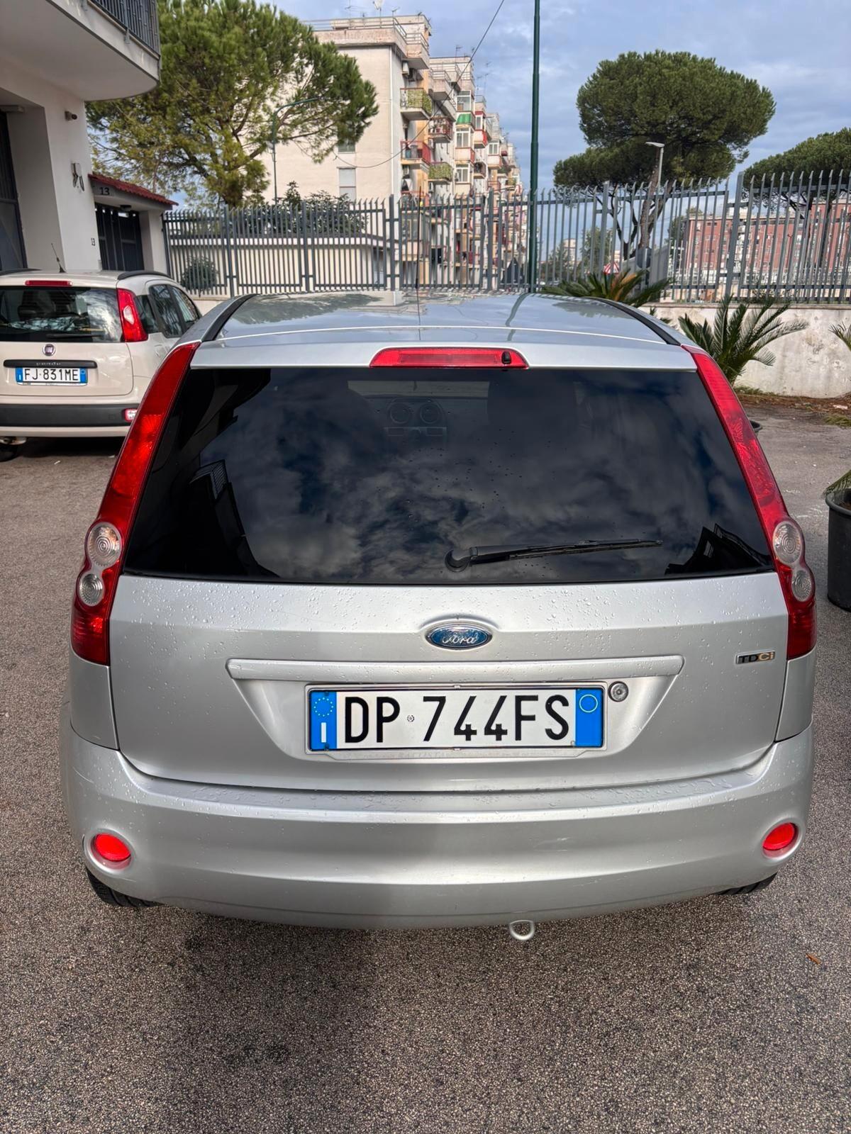 Ford Fiesta 1.4 TDCi 5p. Ghia