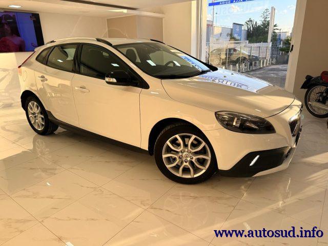 VOLVO V40 Cross Country D2 Geartronic