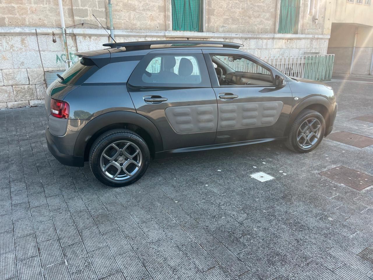 Citroen C4 Cactus 1.6 HDI CV 100 Shine UsatoGarantito