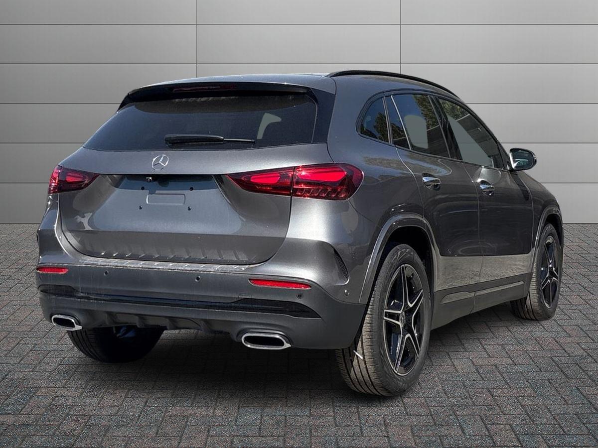 Mercedes-Benz GLA 180 d