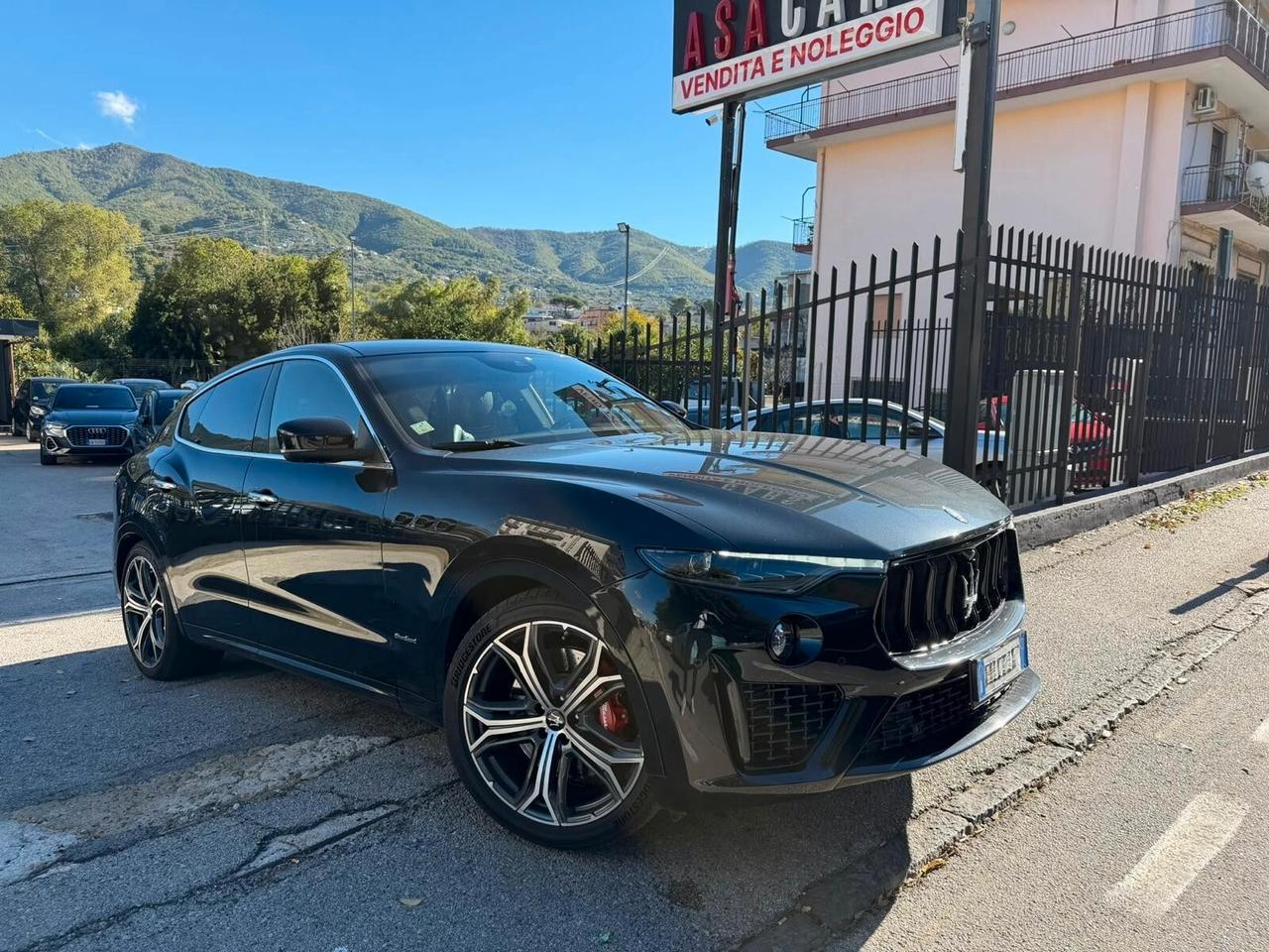 Maserati Levante V6 Diesel 275 CV AWD Granlusso