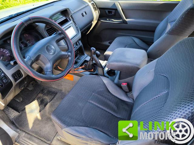 MITSUBISHI Pajero 3.2 16V DI-D 3p. Autocarro