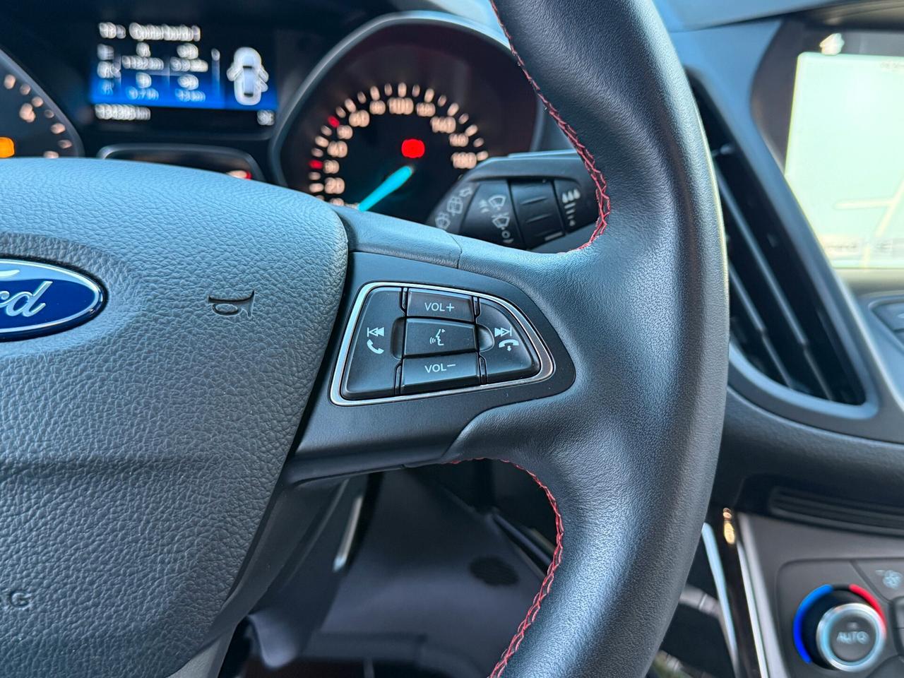 Ford Kuga 1.5 TDCI 120CV ST-Line NAVI CAMERA 2018