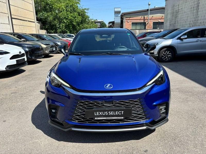 Lexus LBX Cool 2WD