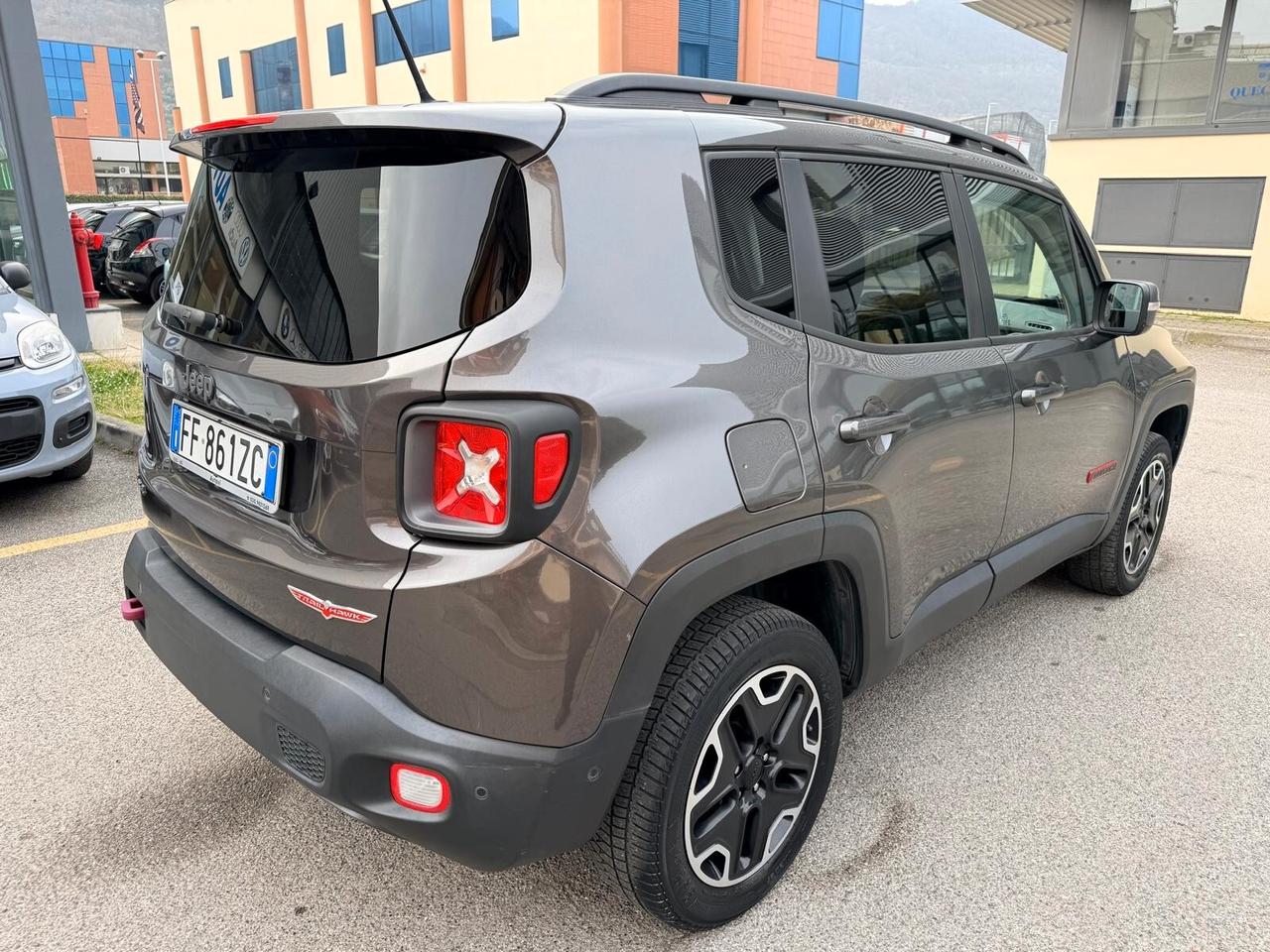 Jeep Renegade 2.0 Mjt 170CV 4WD Active Drive Low Trailhawk