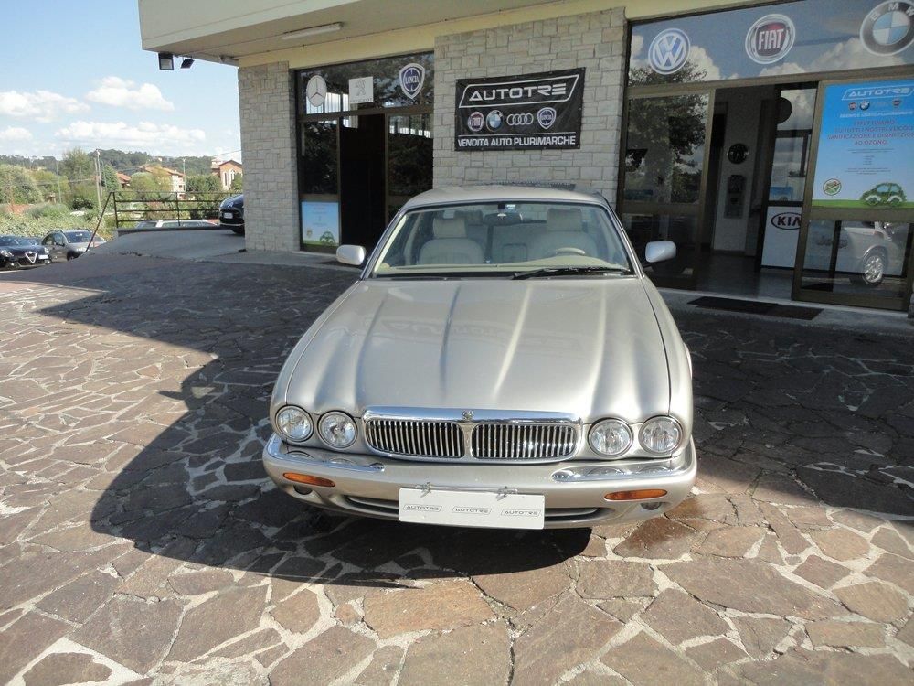 JAGUAR XJ Sovereign 4.0 LWB