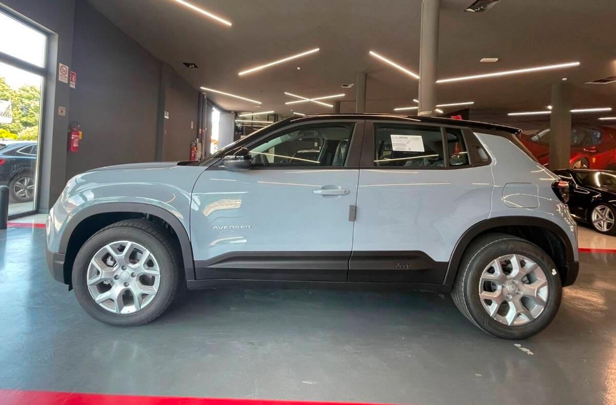 Jeep Avenger 1.2 t. e-hybr.mhev Altitude fwd 110cv edct6
