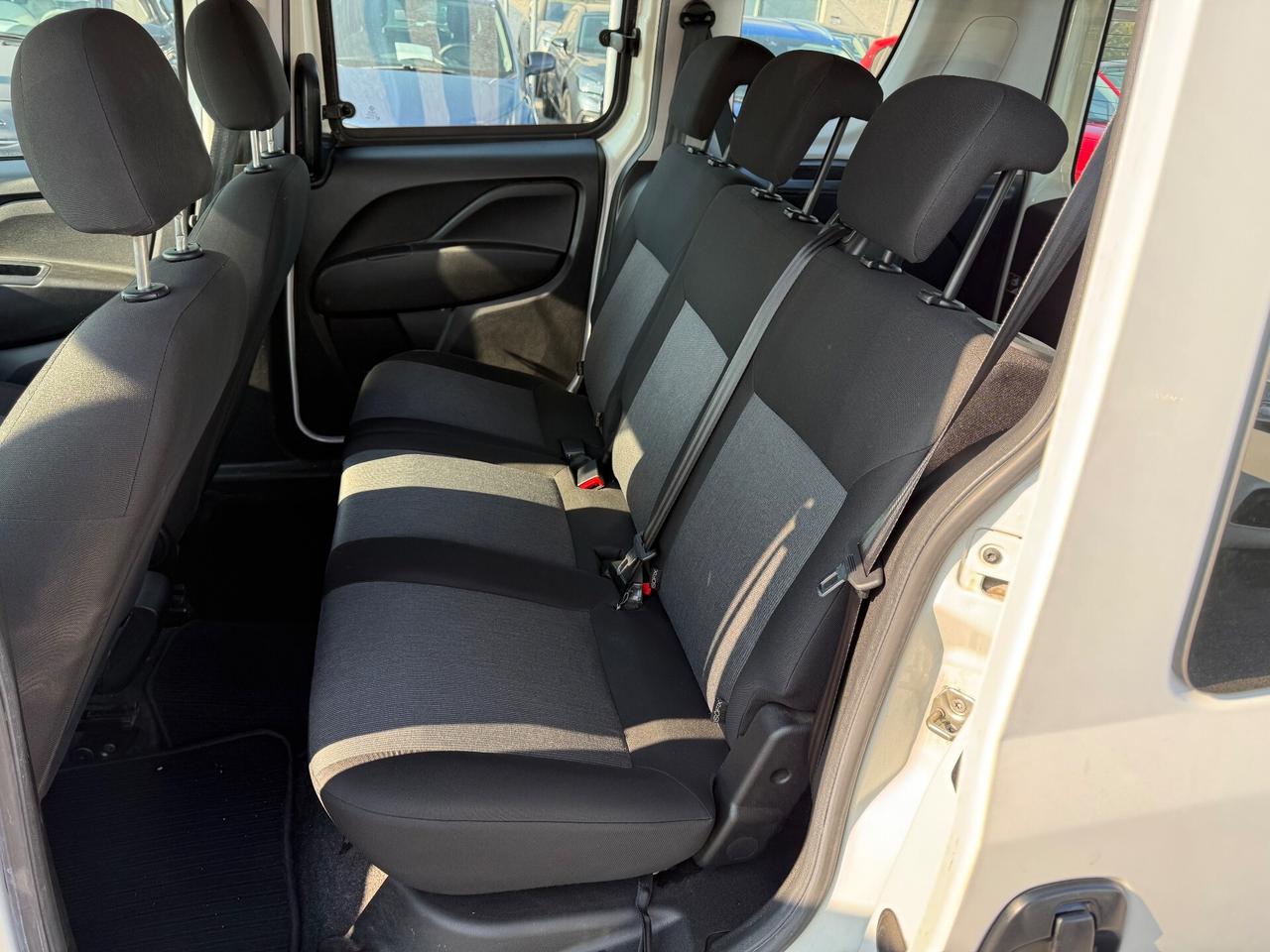 Fiat Doblo Combi N1 Autocarro 5 POSTI