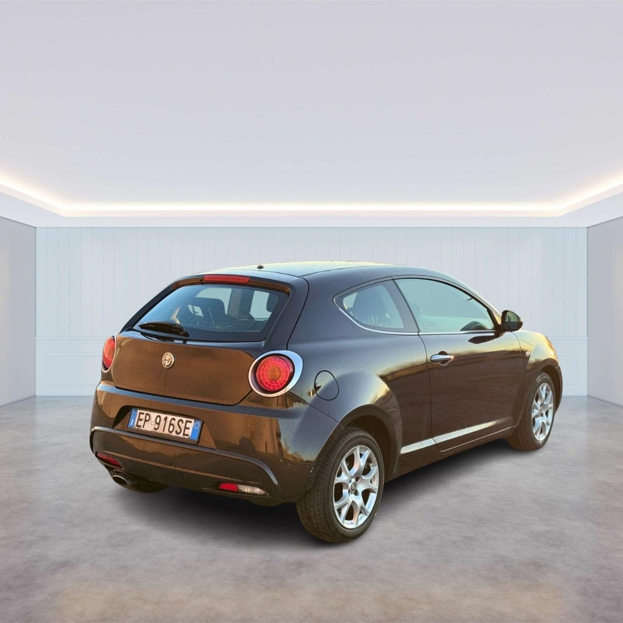 Alfa Romeo MiTo 1.3 JTDm-2 95 CV S&S Distinctive Sport Pack