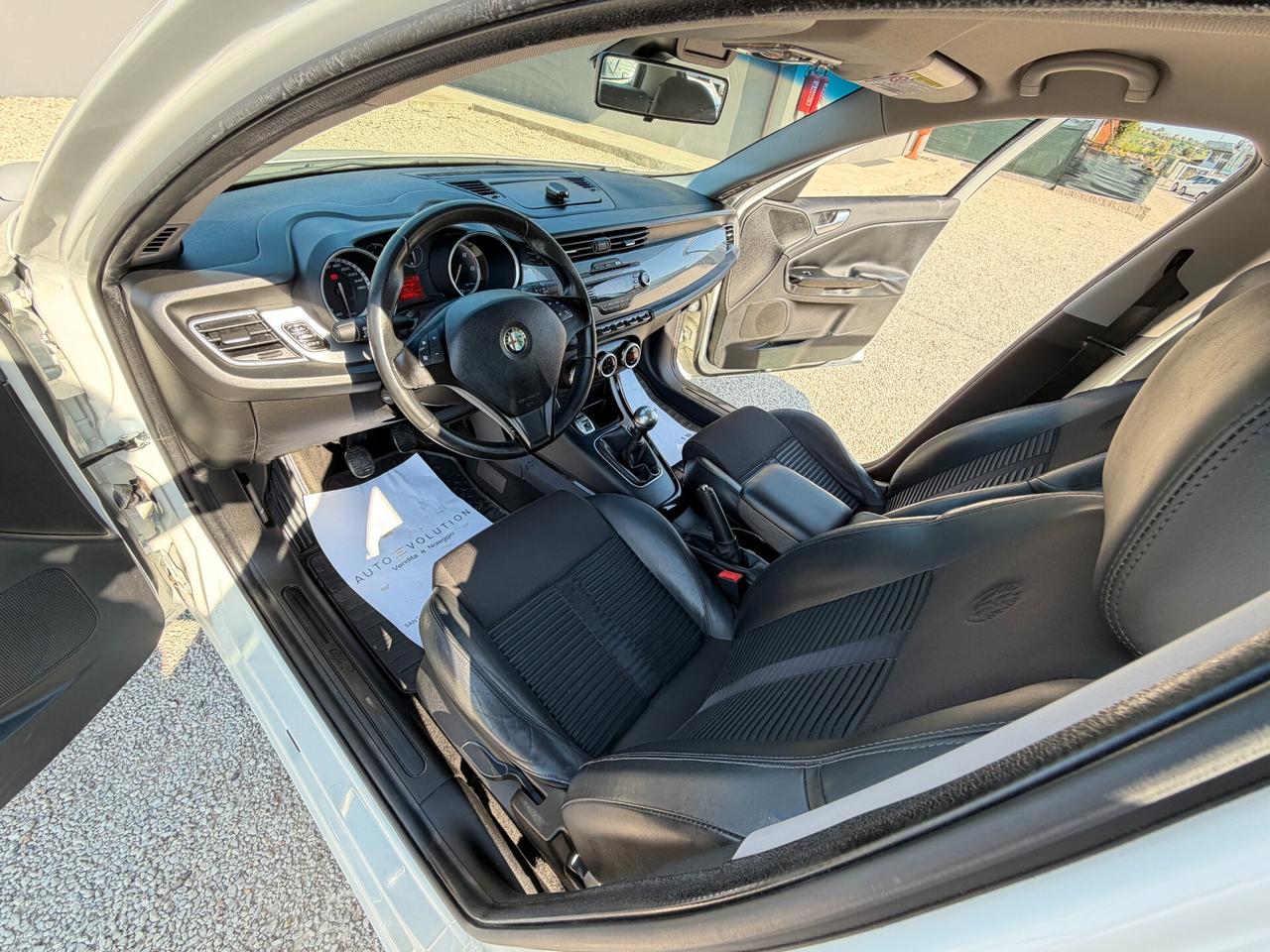 Alfa Romeo Giulietta 1.6 JTDm-2 105 cv exclusive 123.344 km