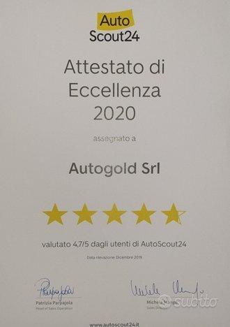 Italiana targa Milano