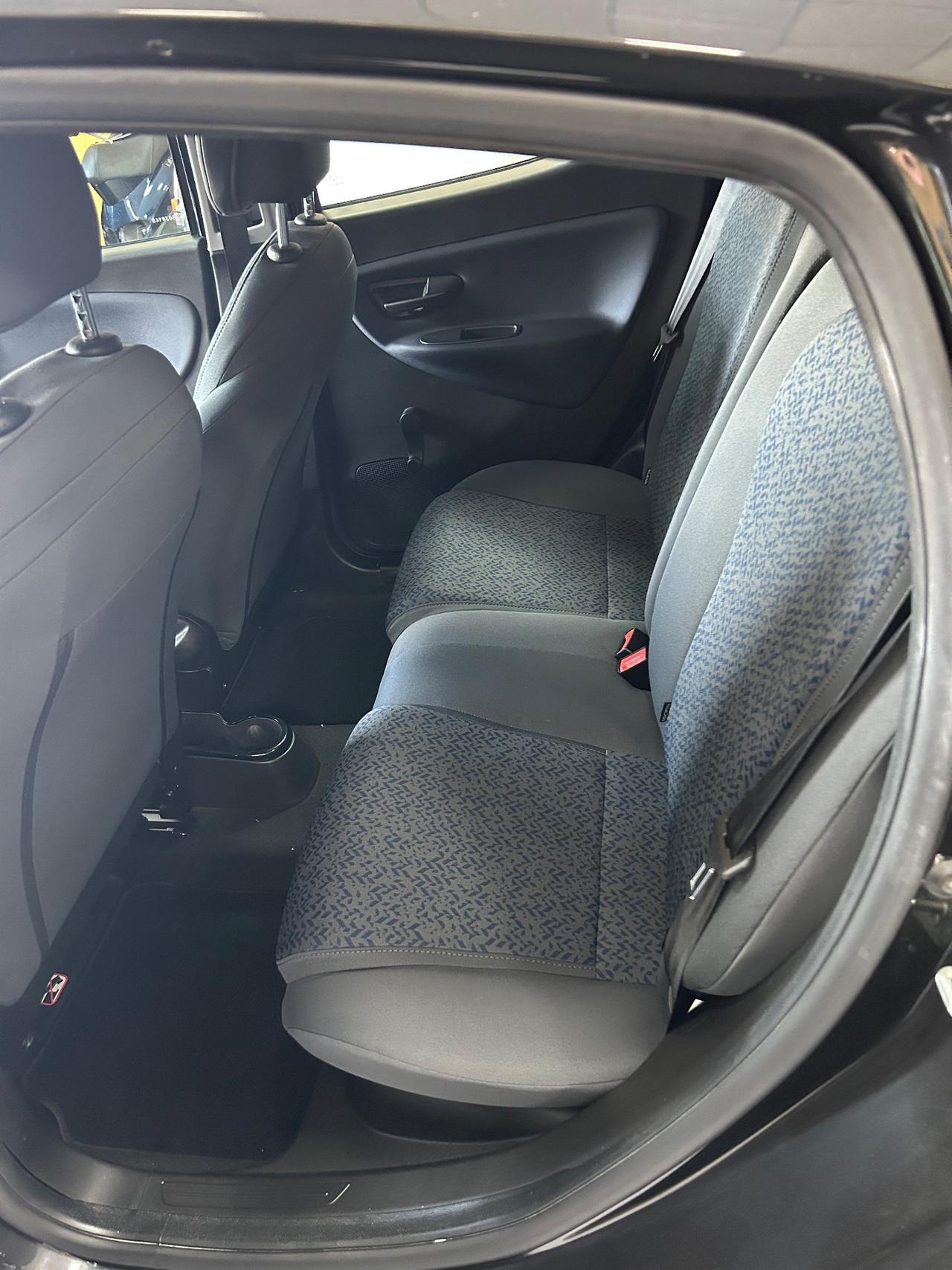 LANCIA YPSILON 1.0 Ibrida “GARANZIA 2 ANNI”-2023