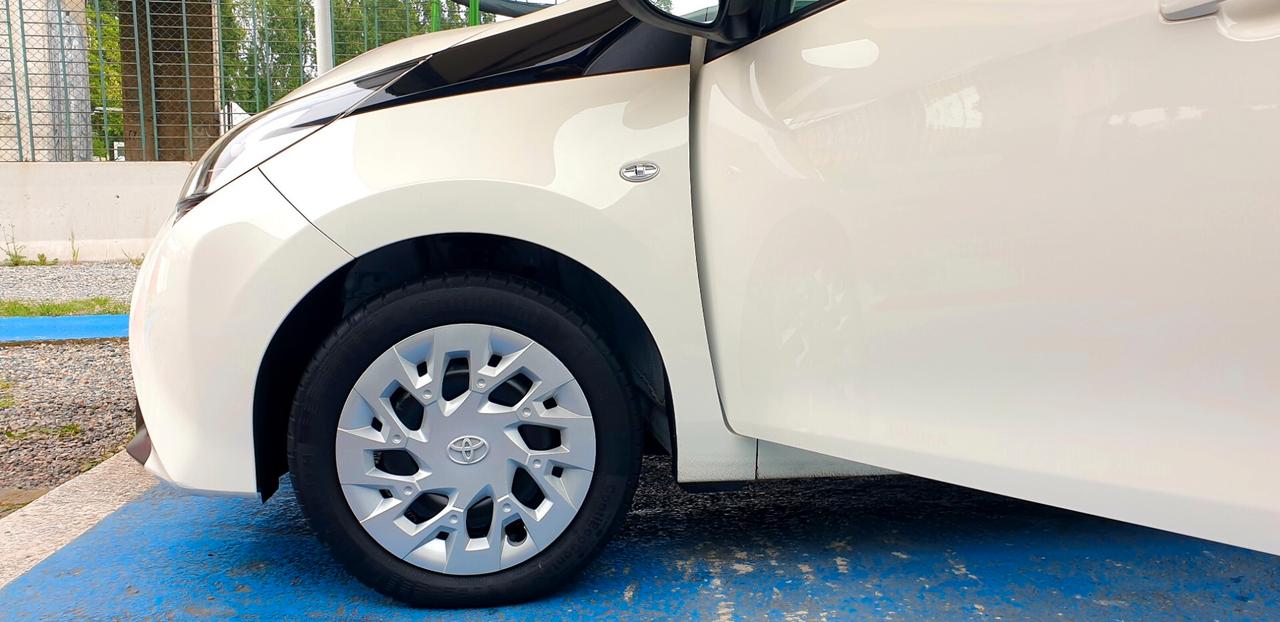 TOYOTA AYGO 1.0 BENZINA ANNO 2019 KM 53 MILA E/6